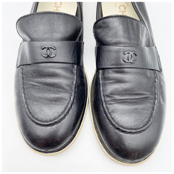 Chanel Interlocking CC Logo Loafers Size 36 - Picture 10 of 14